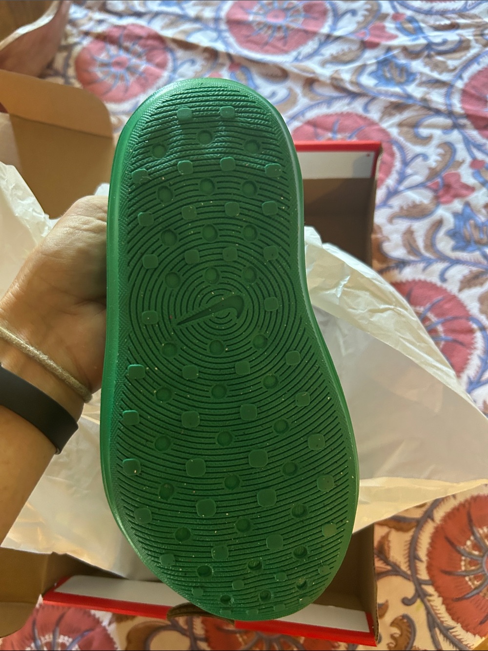 Nike Kids Green Slip-On Foam Clog Water Shoes - Picture 3 of 6